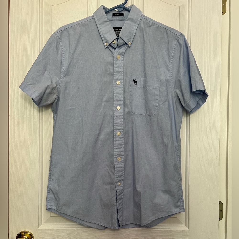 Abercrombie & Fitch Mens Medium Muscle Short Sleeve Button Up Lt Blue W/pocket